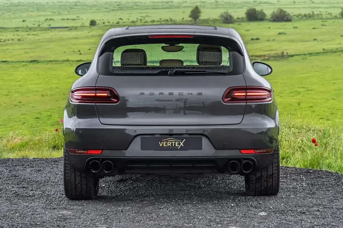 Used Porsche Macan 360 HP (264 kW) 2018 Grey SUV