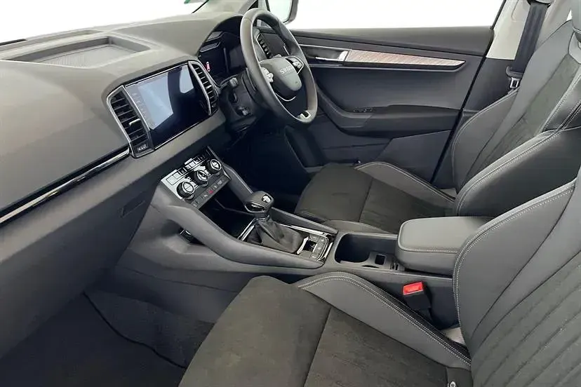 Nouă Skoda Karoq SE L 150 CP (110 kW) 2026 Alb SUV