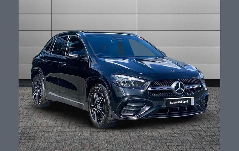 Black New 2025 Mercedes GLA200 Executive SUV | £36,450 (Expensive) - Image 1/4