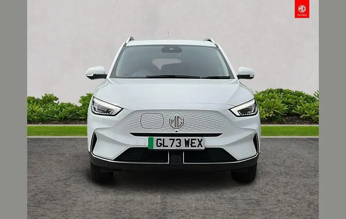 Second-hand MG ZS Trophy Connect 127 kW (173 CP) 2023 Alb SUV