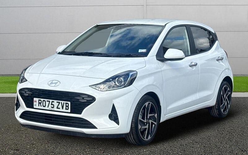 Used Hyundai i10 Premium 79 HP (58 kW) 2025 White Hatchback