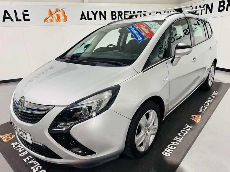Used Vauxhall Zafira Tourer 140 HP (102 kW) 2015 Silver MPV