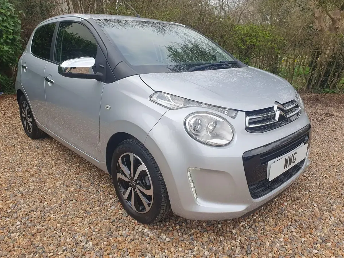 Usado Citroën C1 Flair 2019 Gris Utilitario