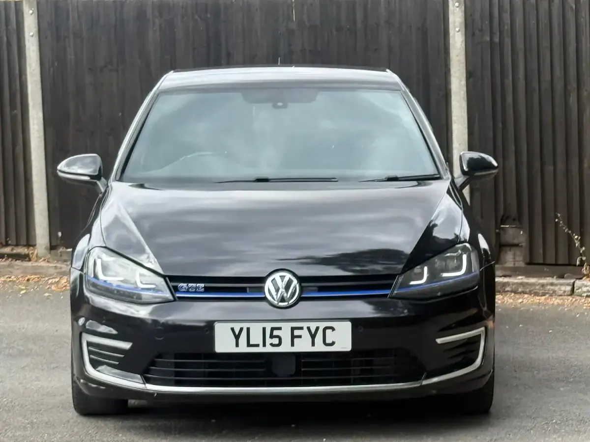 Used VW Golf VII GTE 204 HP (150 kW) 2015 Black Hatchback