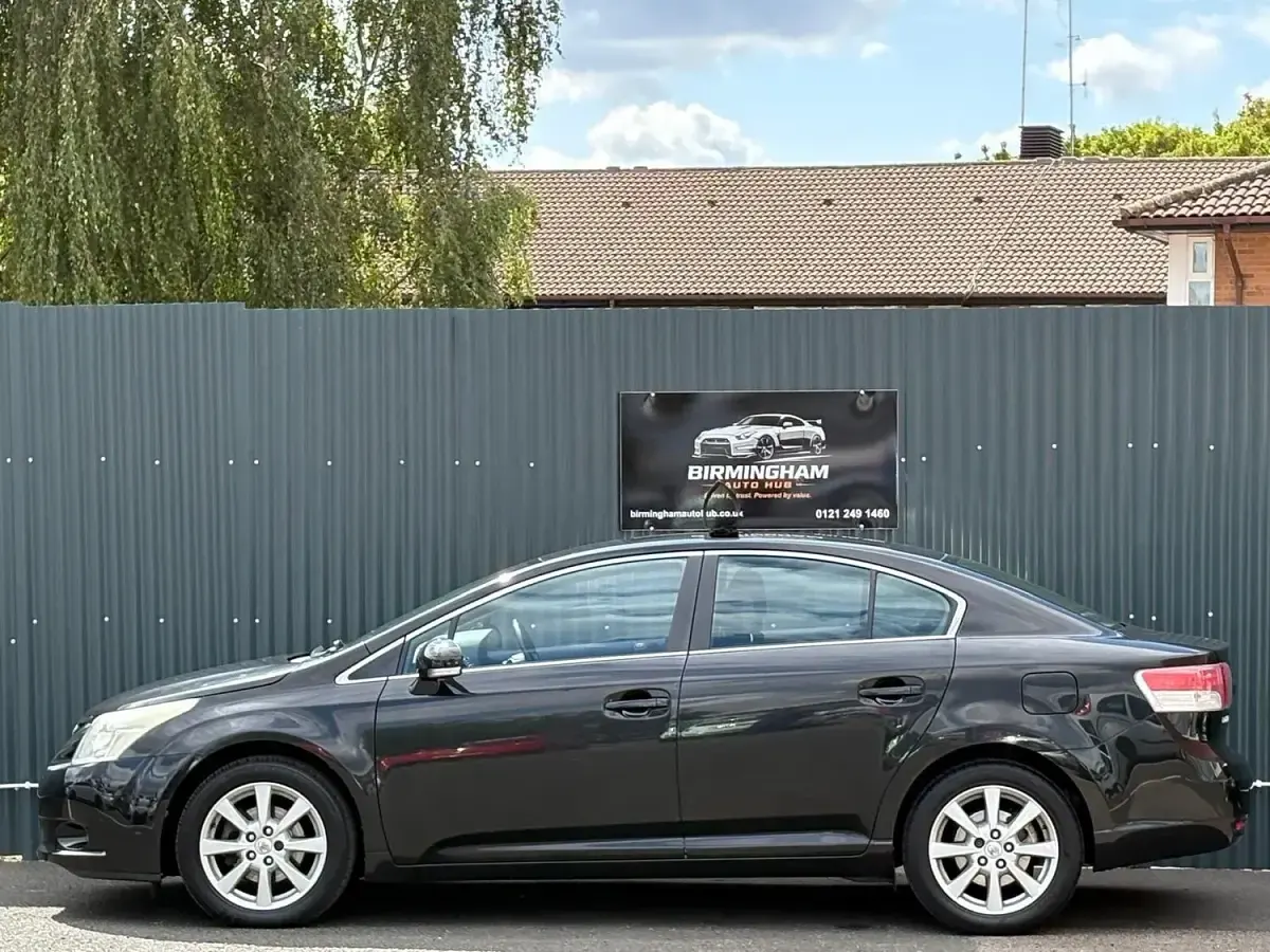Used Toyota Avensis 2009 Black Sedan