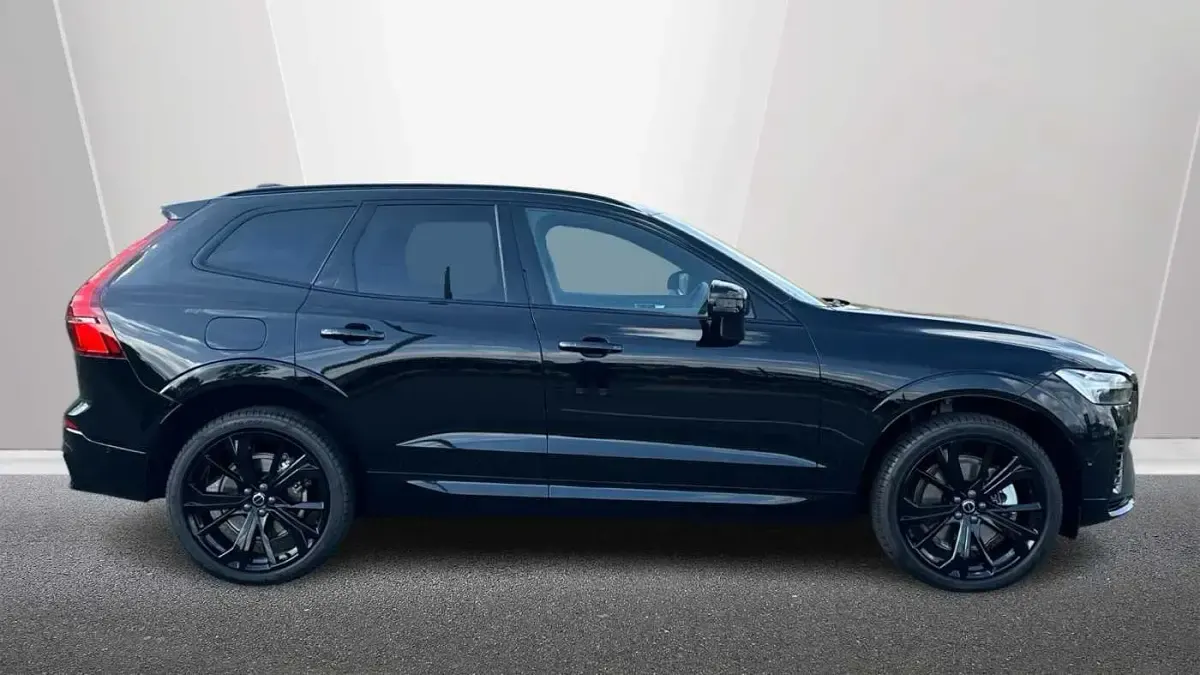 Used Volvo XC60 Plus 345 HP (253 kW) 2026 Black SUV