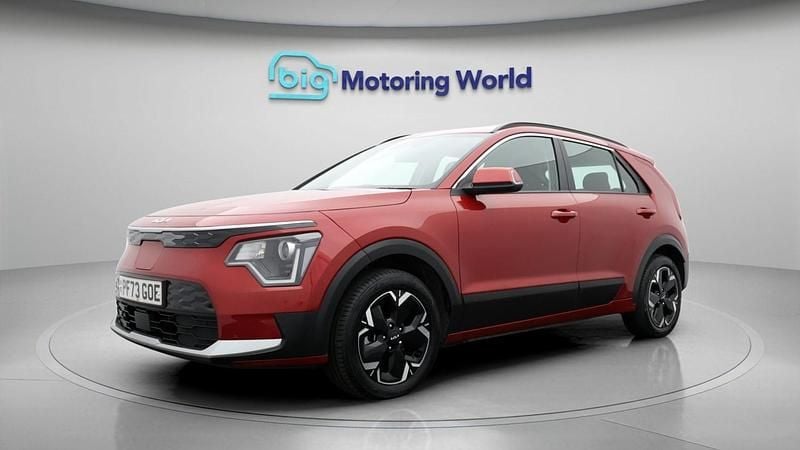 Used Kia e-Niro 147 kW (201 HP) 2024 Red SUV
