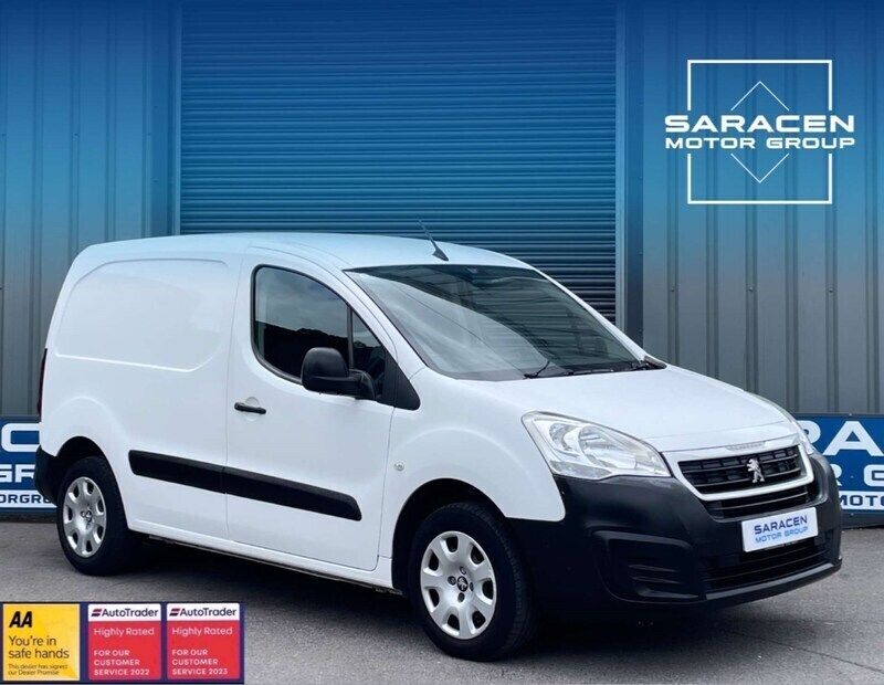 White Used 2017 Peugeot Partner MPV | £5,495 (Fair price) - Image 1/3
