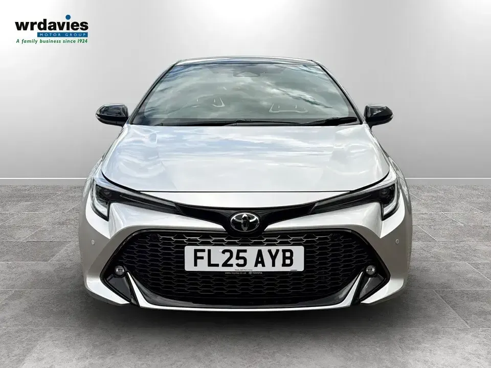 Used Toyota Corolla Sport 2025 Silver metalic Hatchback