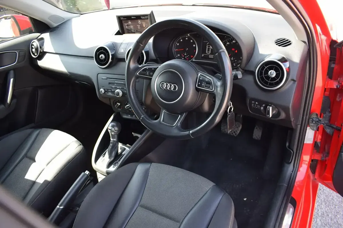 Used Audi A1 Sport 122 HP (89 kW) 2015 Red Hatchback