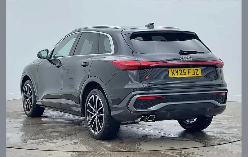 Used Audi Q5 Advanced 200 HP (147 kW) 2025 Black SUV