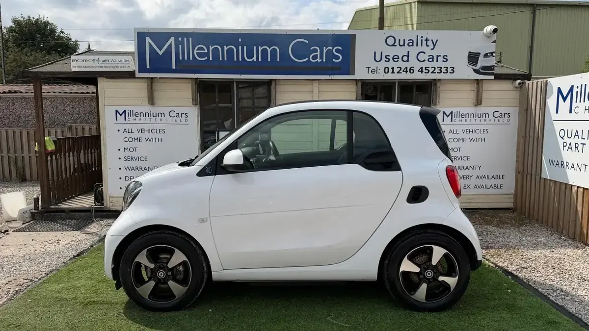 Used Smart ForTwo Electric Drive Passion 2021 White Coupe