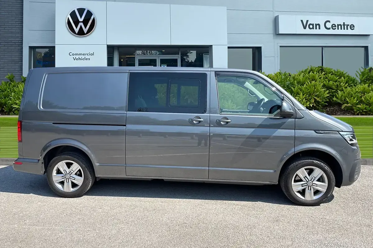 Used VW T6.1 Highline 150 HP (110 kW) 2023 Grey Van