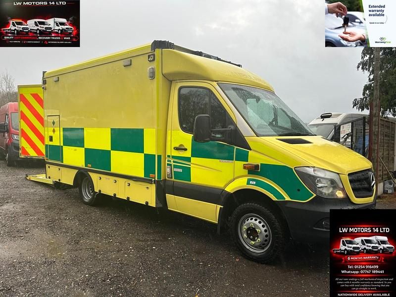 Used Mercedes Sprinter 188 HP (138 kW) 2017 Yellow Van