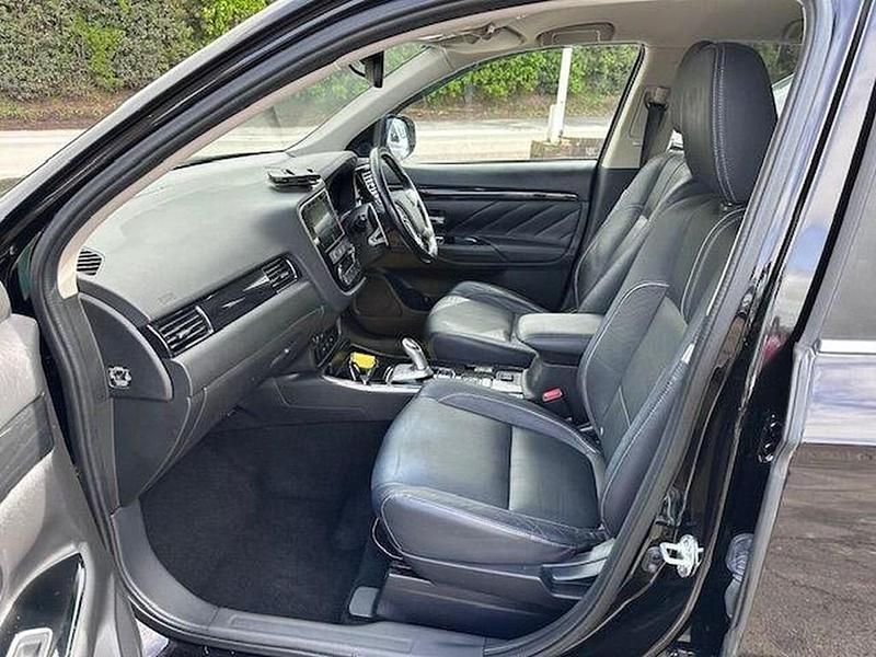 Used Mitsubishi Outlander P-HEV 2018 Black SUV