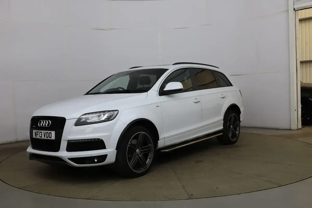 Used Audi Q7 S-line plus 241 HP (177 kW) 2013 White SUV