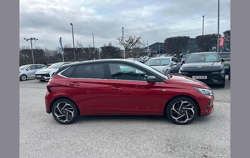 Used Hyundai i20 Ultimate 99 HP (72 kW) 2023 Red Hatchback