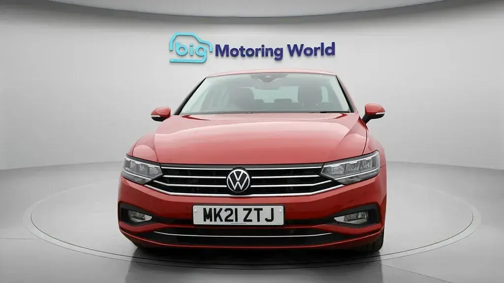 Usado VW Passat SEL 150 HP (110 kW) 2021 Vermelho Sedan