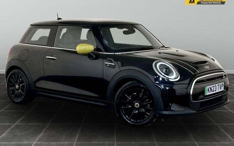 Used 2023 Mini Cooper Level 2 Hatchback | £12,595 (Fair price) - Image 1/2