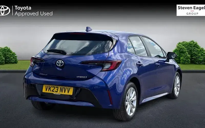 Used Toyota Corolla 140 HP (102 kW) 2026 Hatchback