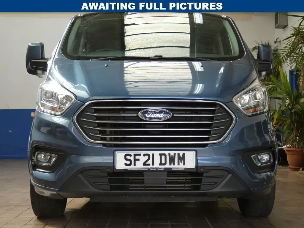 Used Ford Tourneo Custom Titanium 2021 Blue Van