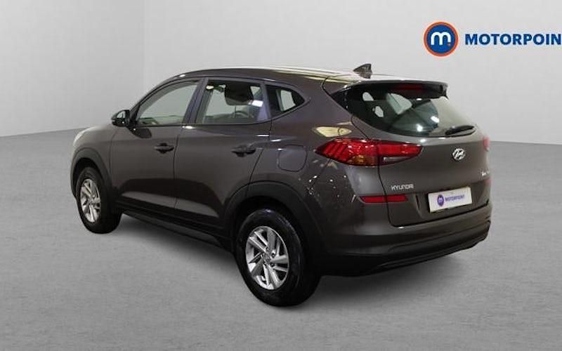 Usado Hyundai Tucson 136 HP (100 kW) 2019 Cinzento SUV