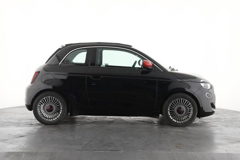 Used Fiat 500e Red 85 kW (116 HP) 2023 Black