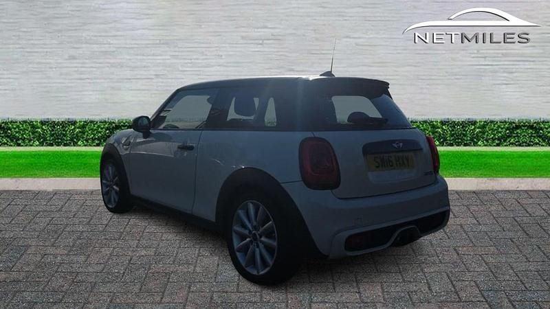 Used Mini Cooper S Hatch 2016 White Hatchback