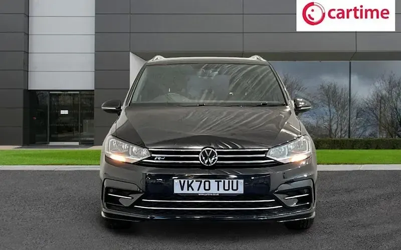 Used VW Touran R-line 150 HP (110 kW) 2025 MPV