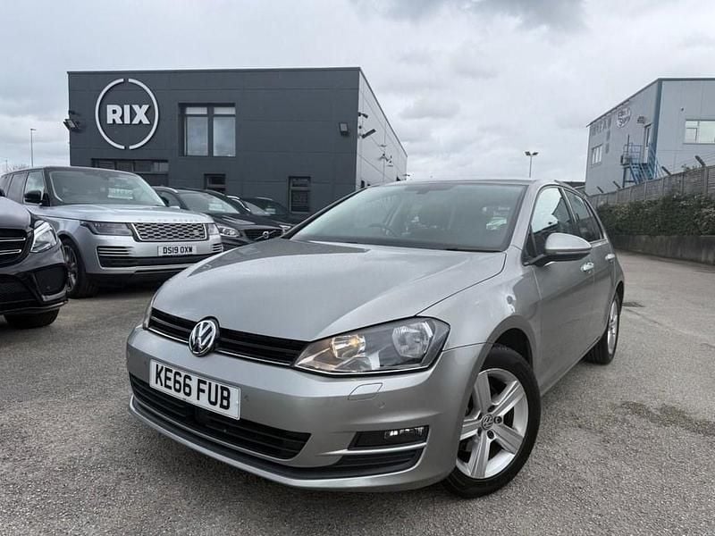 Used VW Golf VII Edition 125 HP (91 kW) 2017 Silver Hatchback