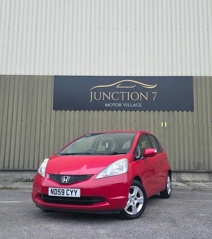 Red Used 2009 Honda Jazz ES Hatchback | £1,795 (Good price) - Image 1/4