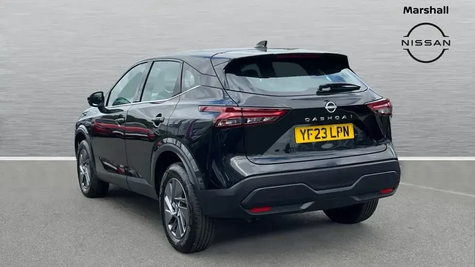 Used Nissan Qashqai Acenta Premium 158 HP (116 kW) 2023 Black SUV