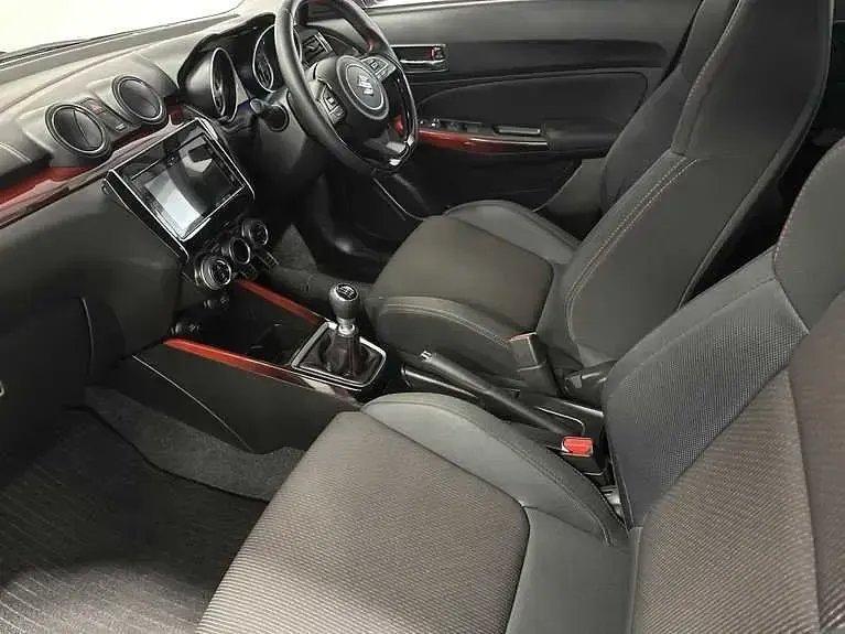 Used Suzuki Swift Sport 129 HP (94 kW) 2022 Burning red metallic Hatchback