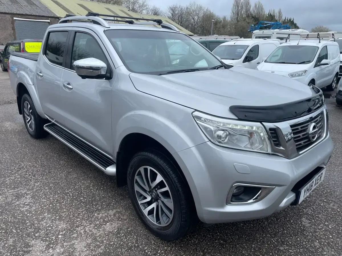 Usado Nissan Navara Tekna 2018 Prateado Pickup