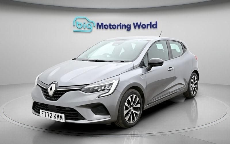 Used Renault Clio V Evolution 145 HP (106 kW) 2023 Grey Hatchback