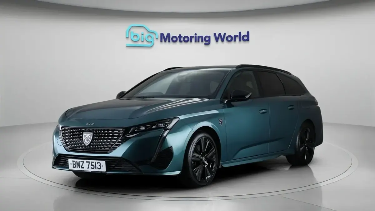 Used Peugeot 308 Premium 2023 Blue Estate