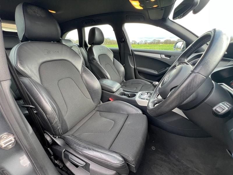 Used Audi A4 S-Line 150 HP (110 kW) 2014 Grey Estate