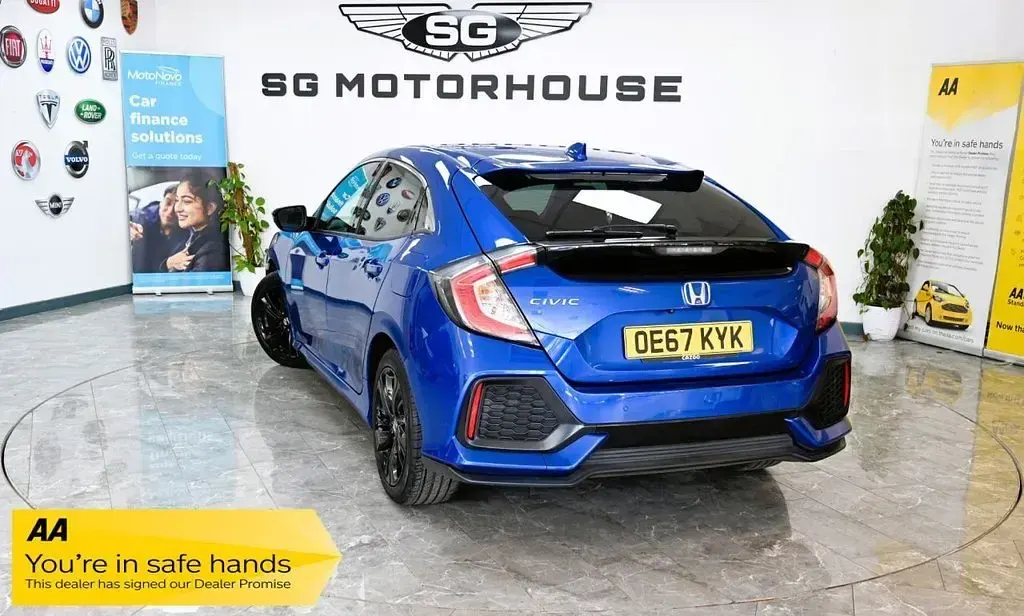 Used Honda Civic SR 129 HP (94 kW) 2017 Blue Hatchback