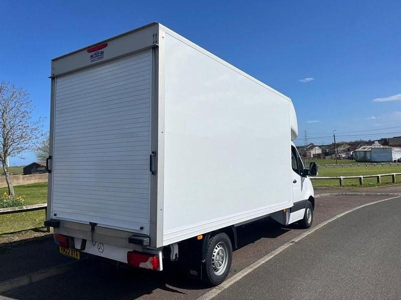 Używany Mercedes Sprinter Progressive 150 KM (110 kW) 2022 Biały Van