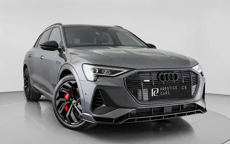 Używany Audi e-tron Black Edition 230 kW (313 KM) 2022 SUV