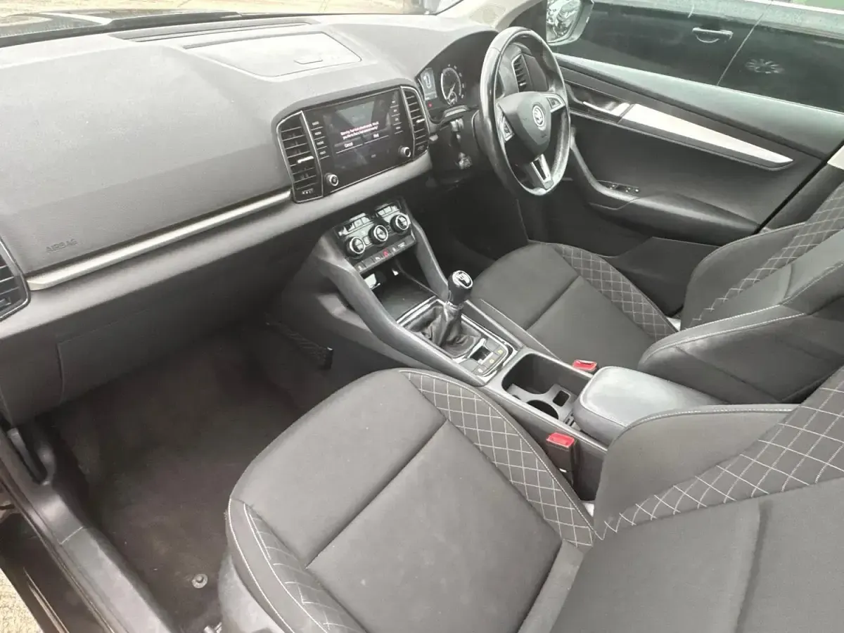 Used Skoda Karoq SE 115 HP (84 kW) 2018 Black SUV