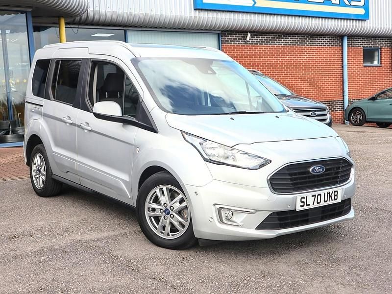 Used Ford Tourneo Titanium 2021 Moondust silver MPV