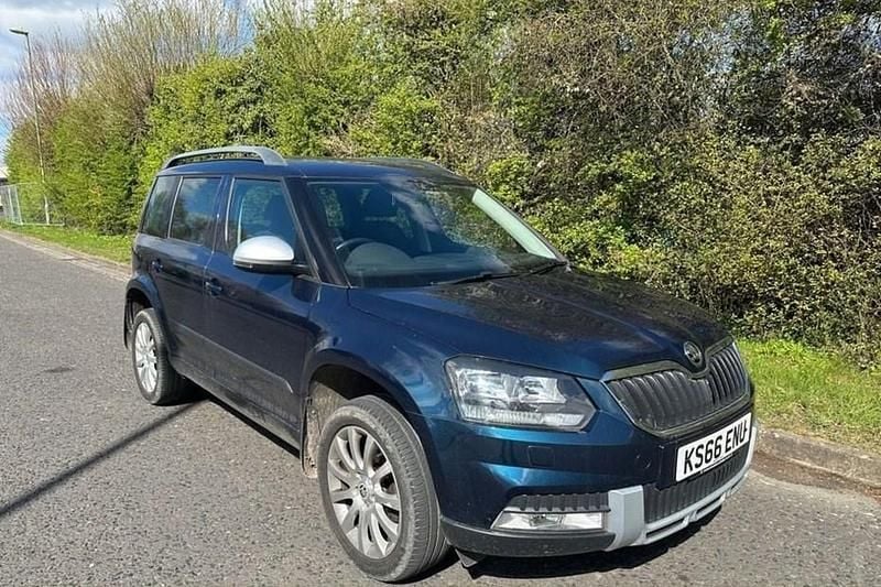 Used Skoda Yeti Business Line 150 HP (110 kW) 2016 Blue SUV