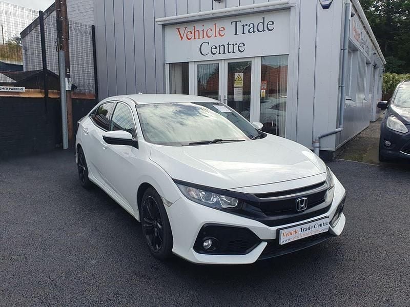 White Used 2017 Honda Civic SR Hatchback | £8,649 (Fair price) - Image 1/1