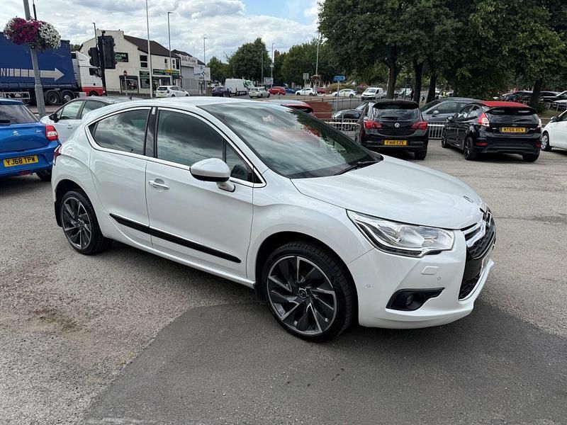 Used DS Automobiles DS4 DSport 2015 White Hatchback