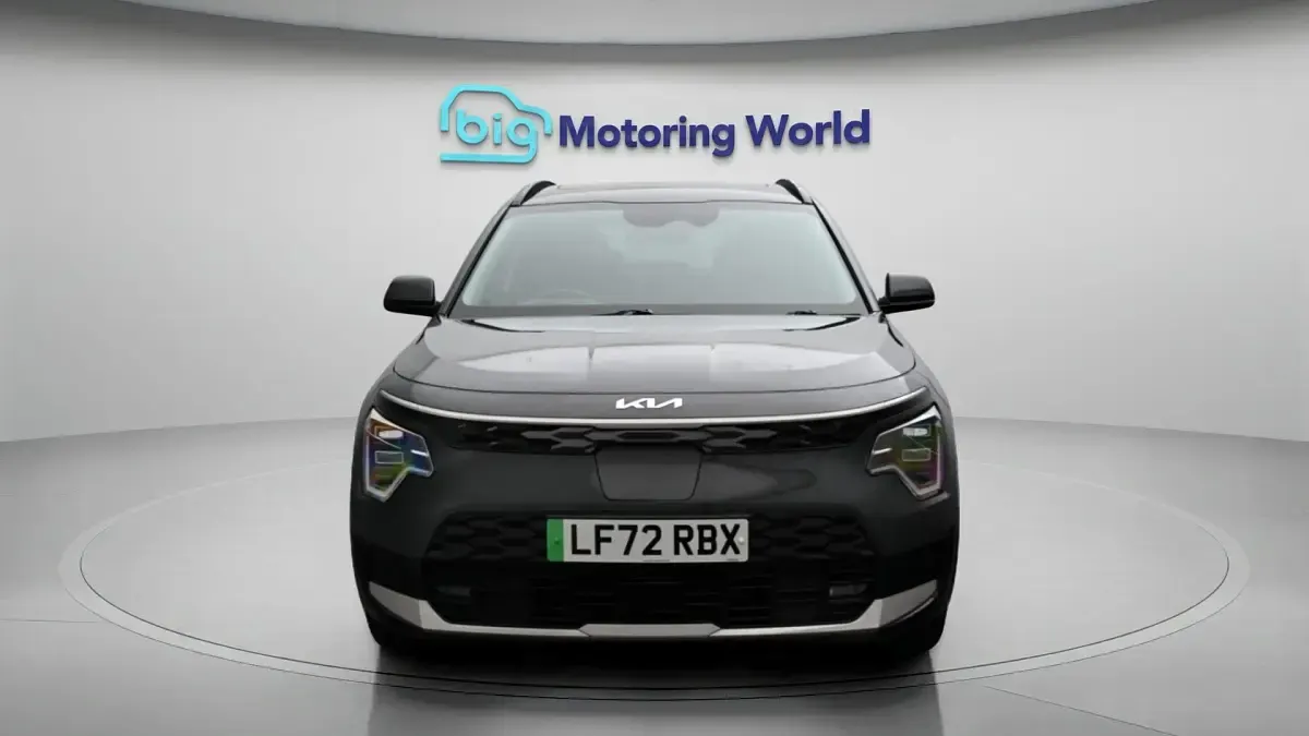 Used Kia e-Niro 150 kW (204 HP) 2023 Grey SUV