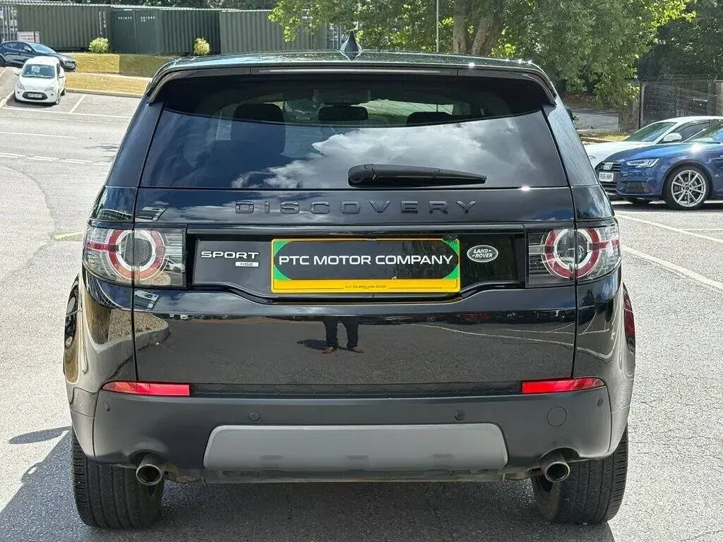 Used Land Rover Discovery Sport HSE 180 HP (132 kW) 2018 Black SUV