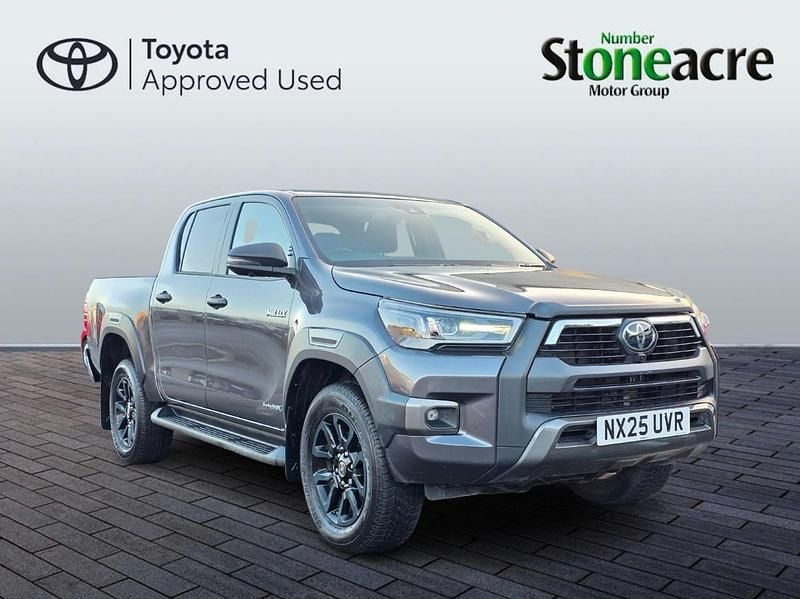 Used Toyota HiLux 204 HP (150 kW) 2025 Grey Pickup