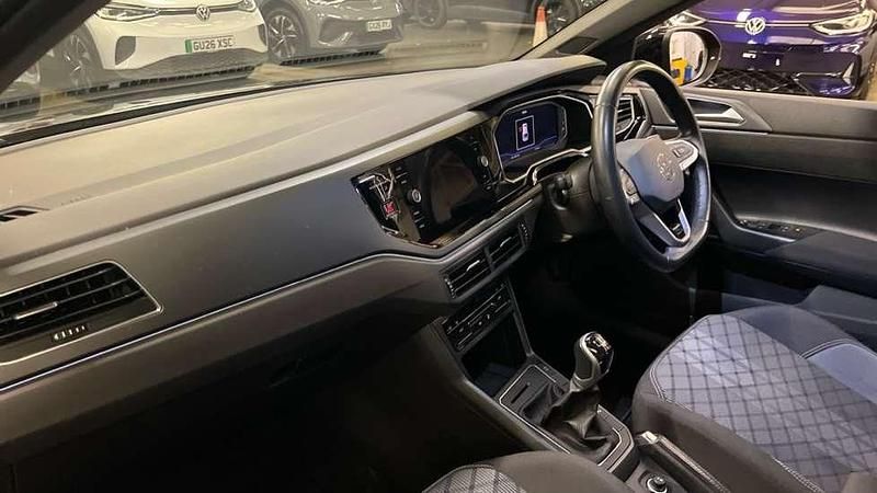 Used VW Taigo R-line 110 HP (80 kW) 2023 Black SUV