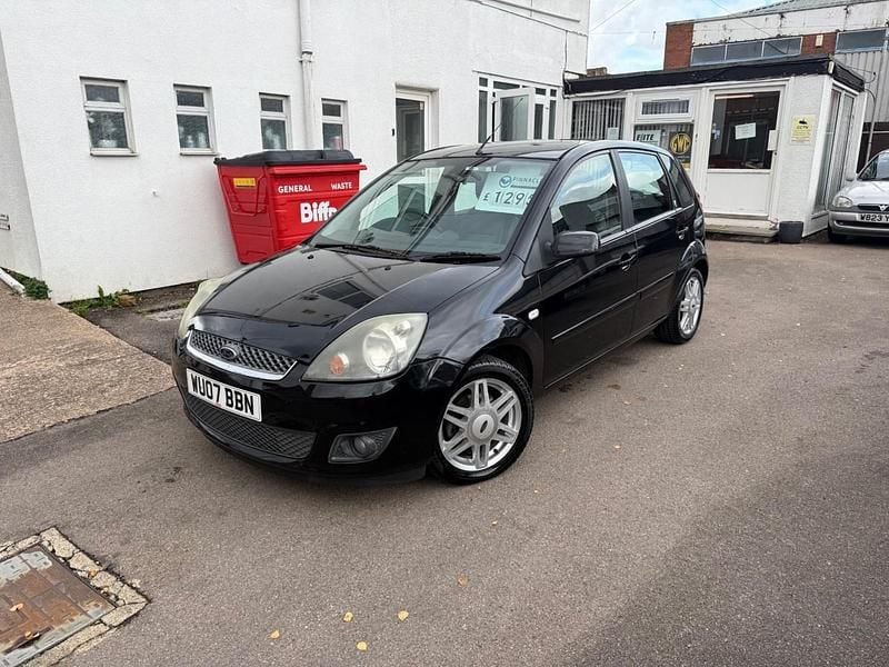 Black Used 2007 Ford Fiesta Ghia Hatchback | £995 (Fair price) - Image 1/4